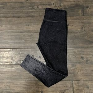 Like New - Athleta leggings. Size Small.